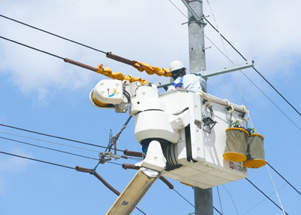 電柱からの引込線工事